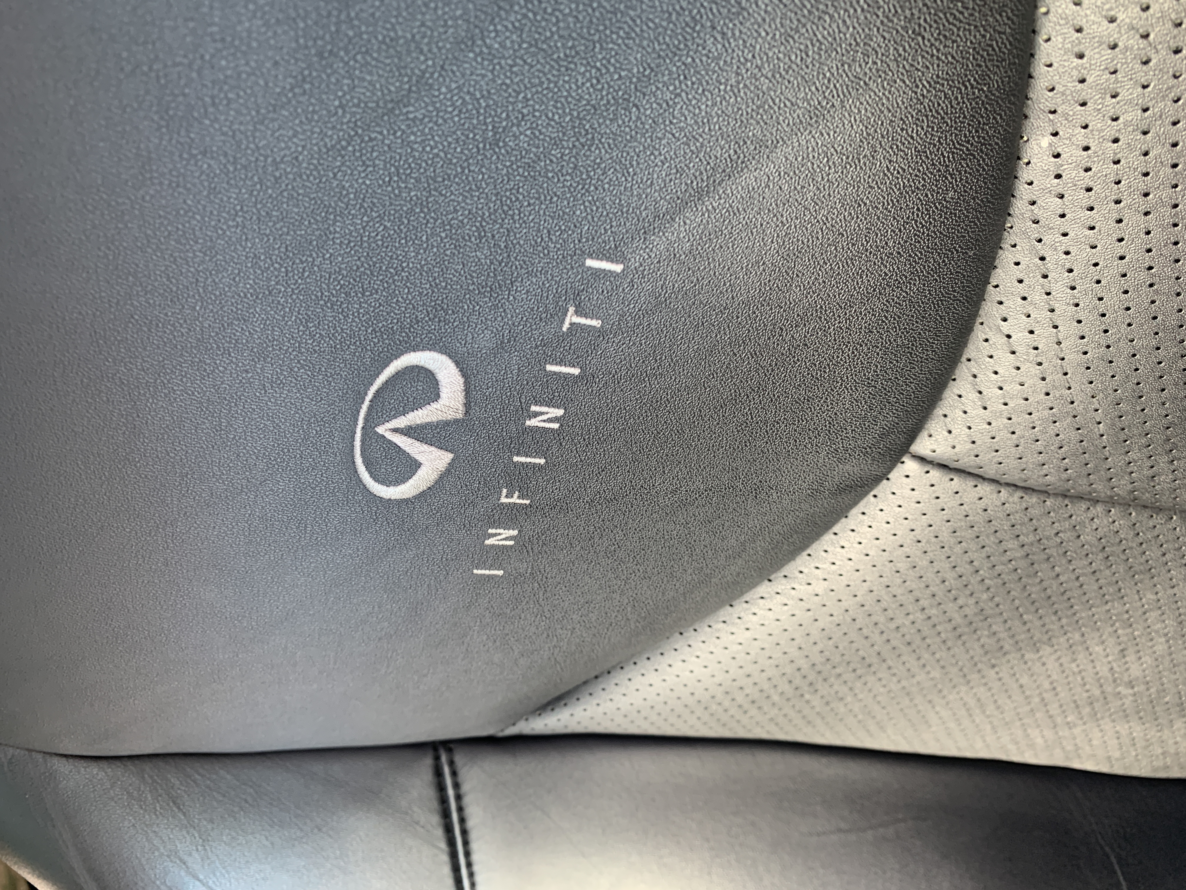 2014 Infiniti Coupe Q60 3.7 AWD 133K 330HP LOADED Excellent Condition SPORT TRIM -  Modern Tech - Serious VQ Power — photo 25